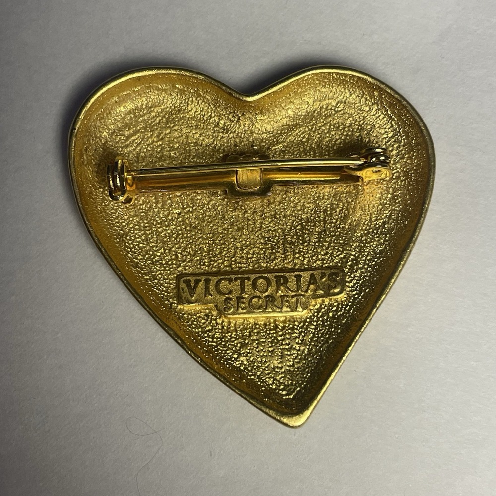 Victoria's Secret Vintage Gold Tone Brushed Heart Brooch Pin Accessory - Picture 2 of 4
